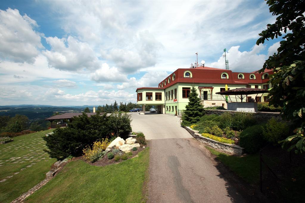 Wellness Hotel Vyhlidka Nachod Exterior photo